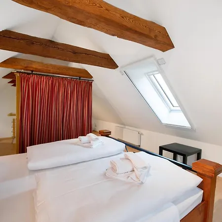 Gut Rattelvitz - Galerie Mitte * Gingst