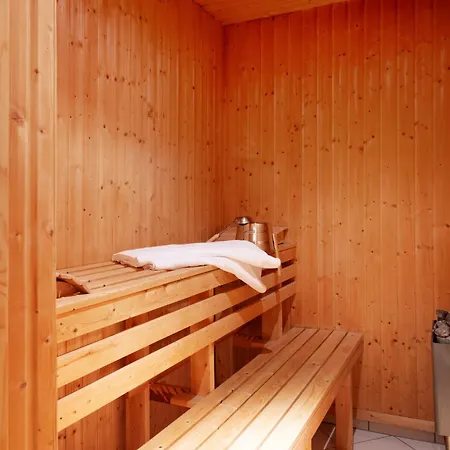 Gut Rattelvitz - Galerie Mitte Gingst