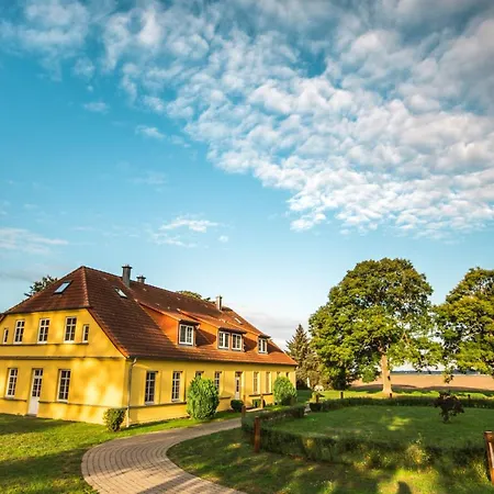 Gut Rattelvitz - Galerie Mitte Апартаменты *