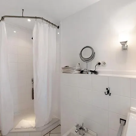 Apartment Gut Rattelvitz - Galerie Mitte Gingst