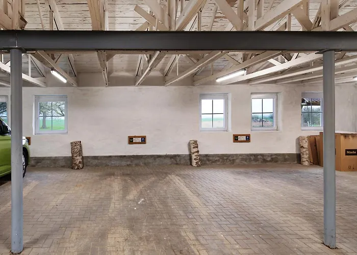 Gut Rattelvitz - Galerie Mitte Gingst